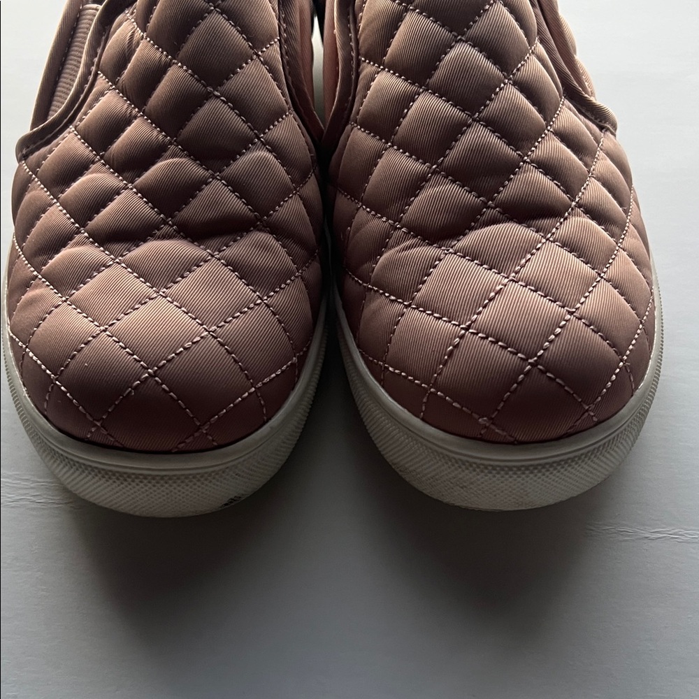 Mossimo Supply Co. Light Pink Quilted Slip-On Sneakers - Picture 13 of 15